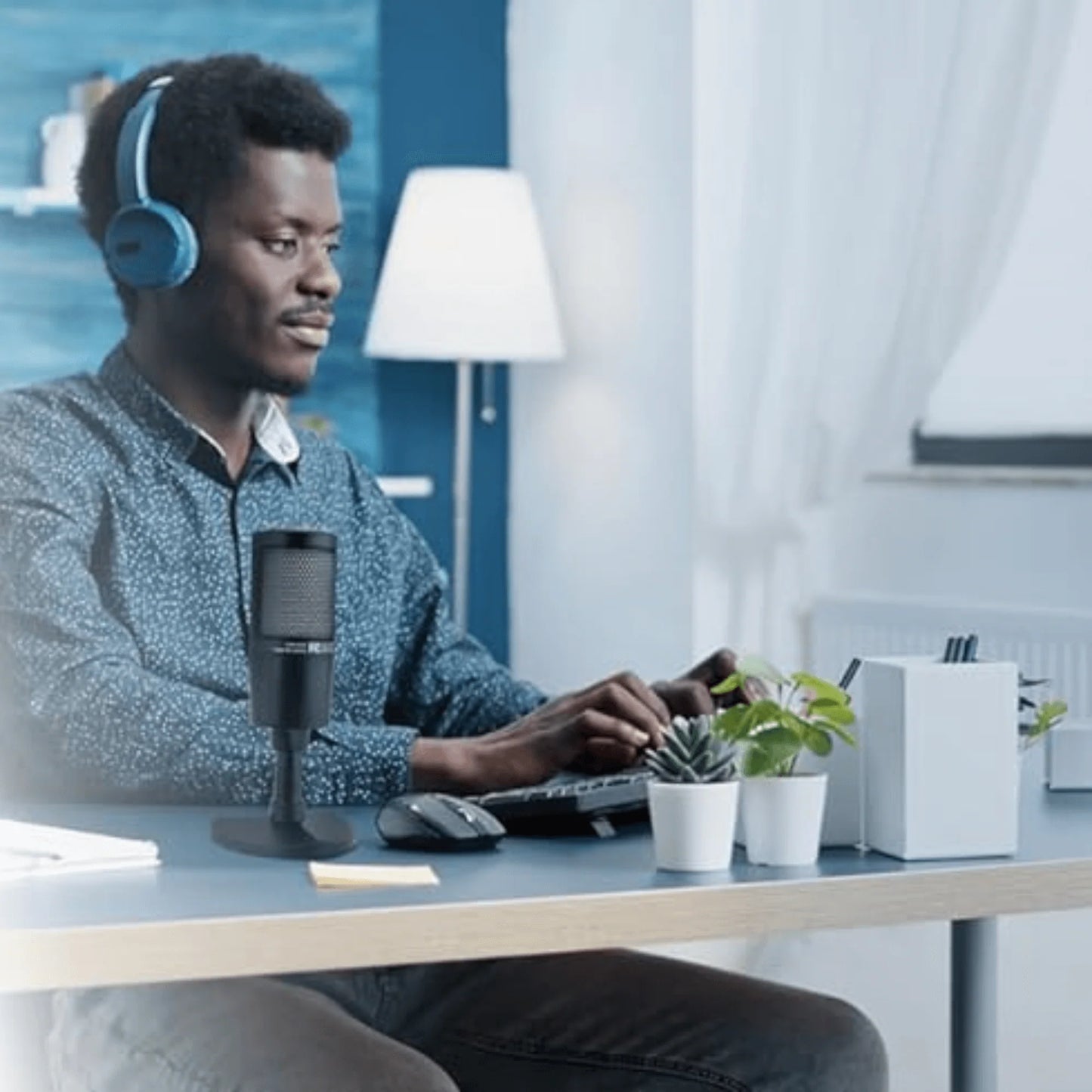Emerson RGB Lighting USB Gaming and Streaming Microphone with Tap-to-Mute Feature